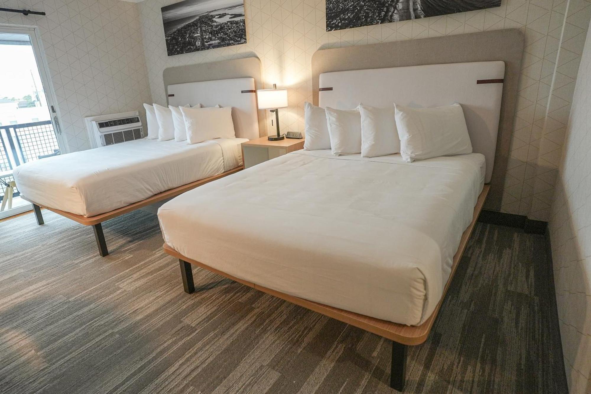 The Boulevard Hotel Бийч Хейвън Екстериор снимка